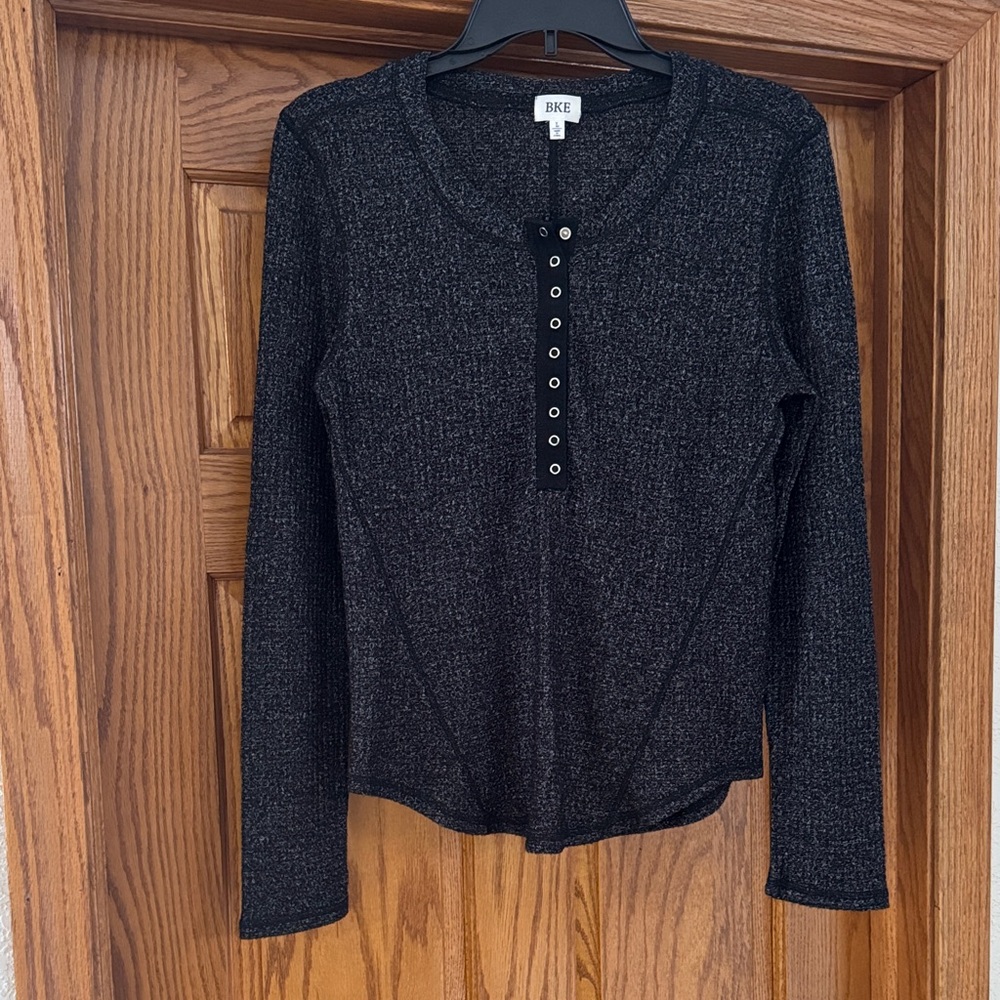 BKE Charcoal Long Sleeve Top with Button Accents